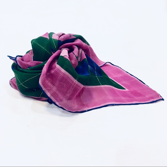 ❄️ Vintage Pink Green & Blue Rose Print Scarf - Picture 3 of 8